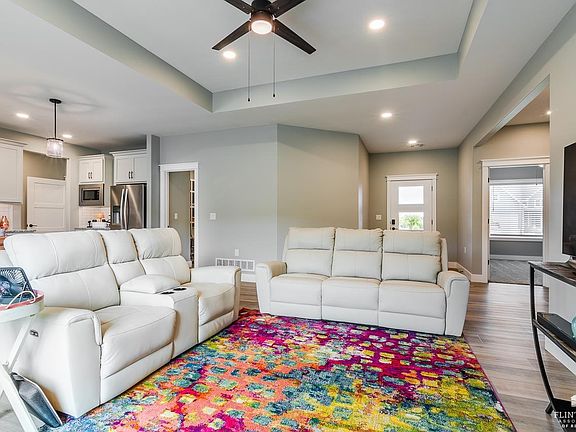3rd image of 3705 Ames Cir