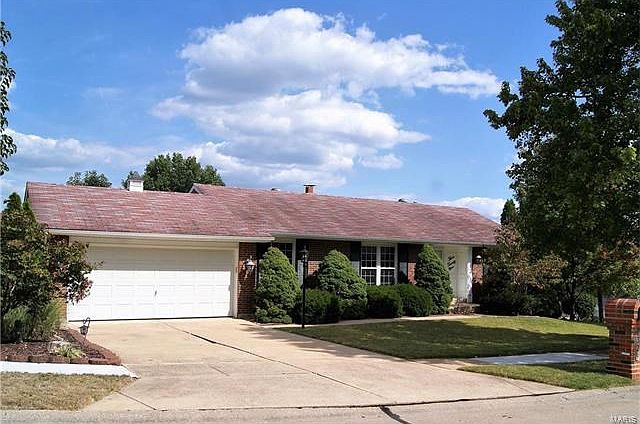 Ranch Home - 2 car garage on level lot with mature trees and sidewalks