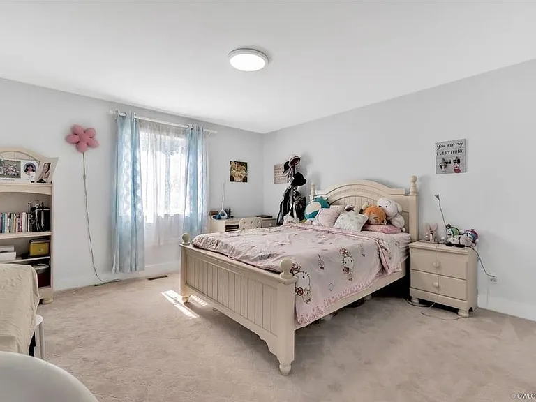 7833 Saint Albans Rd #9 — Photo 15