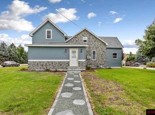 515 Benzel Ave SW, Madelia, MN 56062
