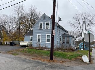 13 Winter St, Farmington, NH 03835