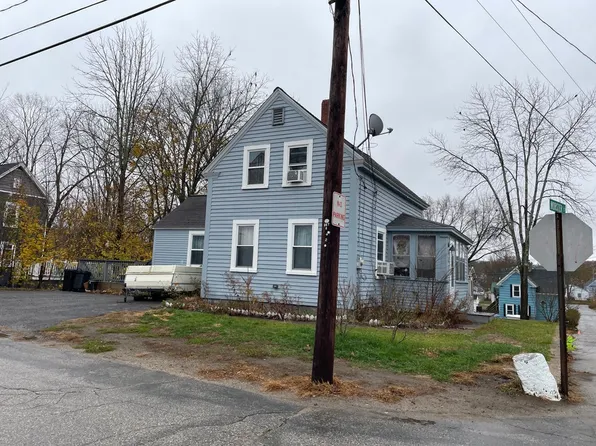 13 Winter St, Farmington, NH 03835