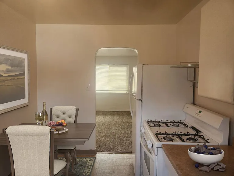 1719 E Kiowa St — Photo 3