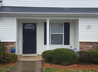 1725 J Julian Ln, Charlotte, NC 28208