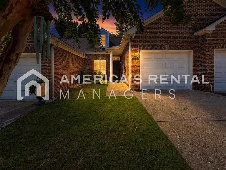 3505 Savannah Park Ln — Photo 5