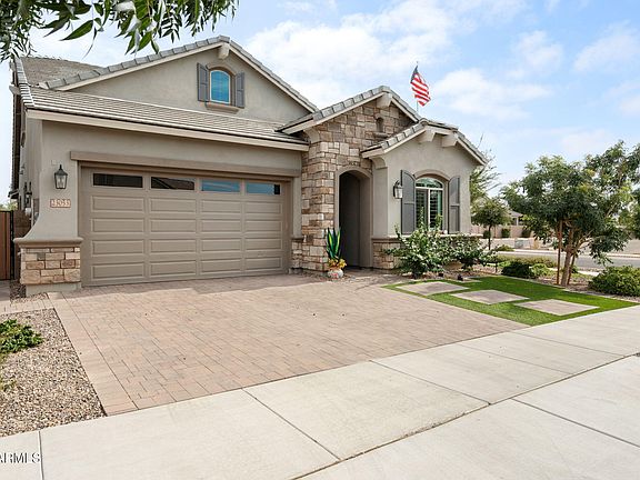 4th image of 23053 E REINS Road