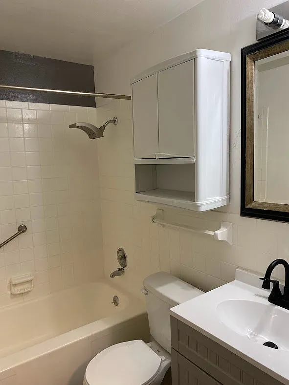220 Kenbrook Drive - 2 — Photo 3