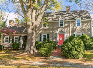 185 N Water Ln, Tappahannock, VA 22560