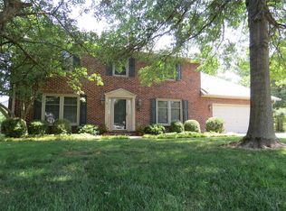 114 Ridge Rd, Versailles, KY 40383