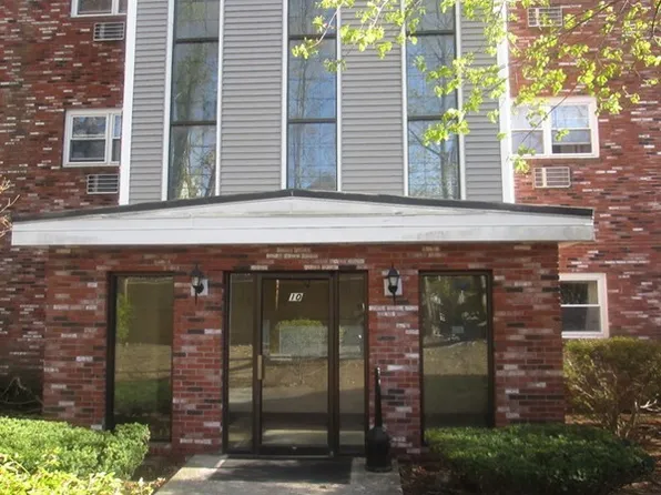 10 Beacon St APT 105, Woburn, MA 01801