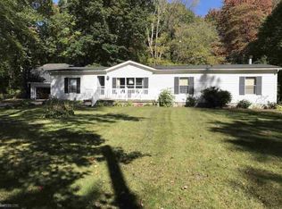 6152 Benoit Rd, Algonac, MI 48001