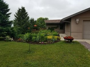 513 Tamarack Rd, Spring Green, WI 53588