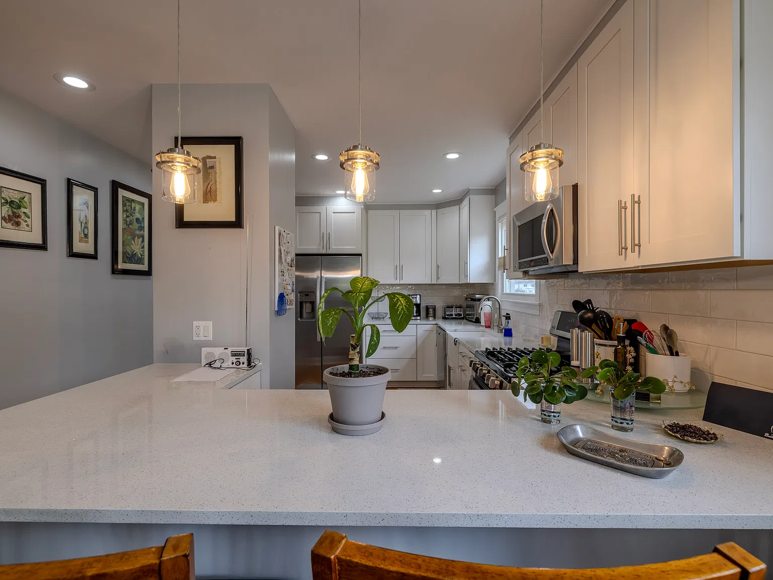 2 bed, $2,300 — Photo 2