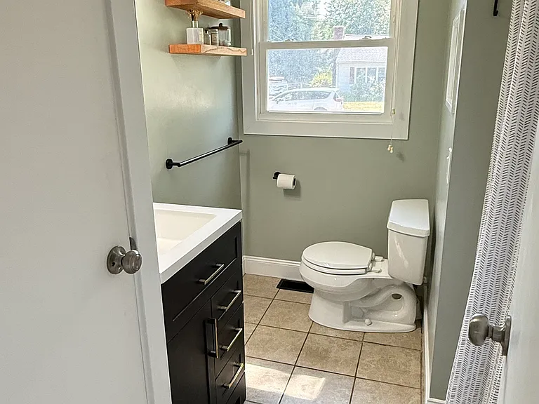 151 Essex Ave — Photo 7