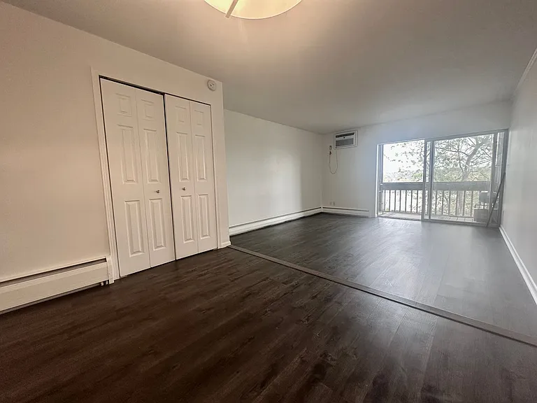380 Ramsey St — Photo 5