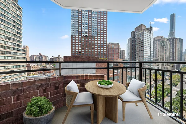 Sold by Triplemint | media 24