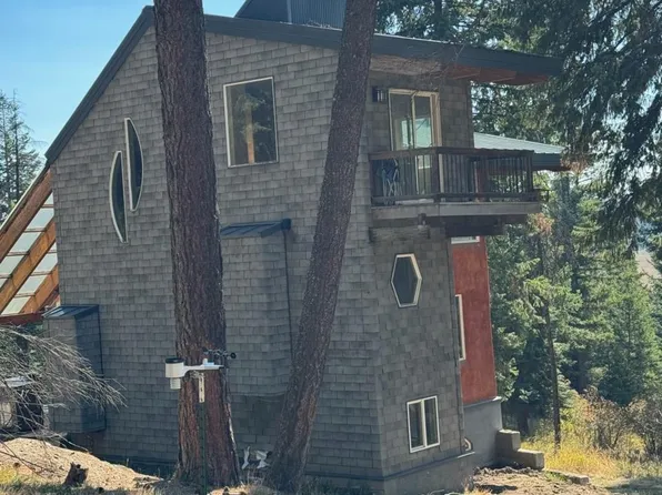 1036 Forest Ln, Princeton, ID 83857