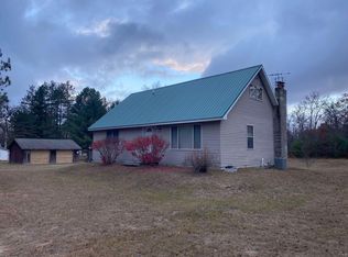 1522 Oak Lake Rd, Lewiston, MI 49756