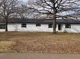 221 Rogers Rd, Sapulpa, OK 74066