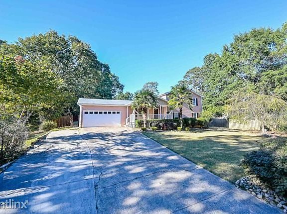 5th image of 1116R Laurel Ct