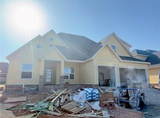 6509 S 60th St, Rogers, AR 72758