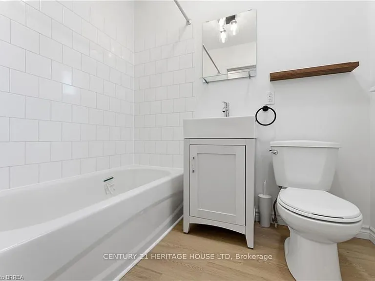 176 Darling St #1 — Photo 7