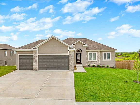 2nd image of 1017 Fox Trot Dr