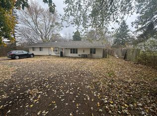 3211 S Center Rd #1, Burton, MI 48519