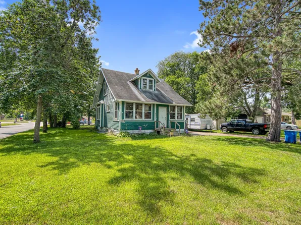 6133 Elm St, North Branch, MN 55056