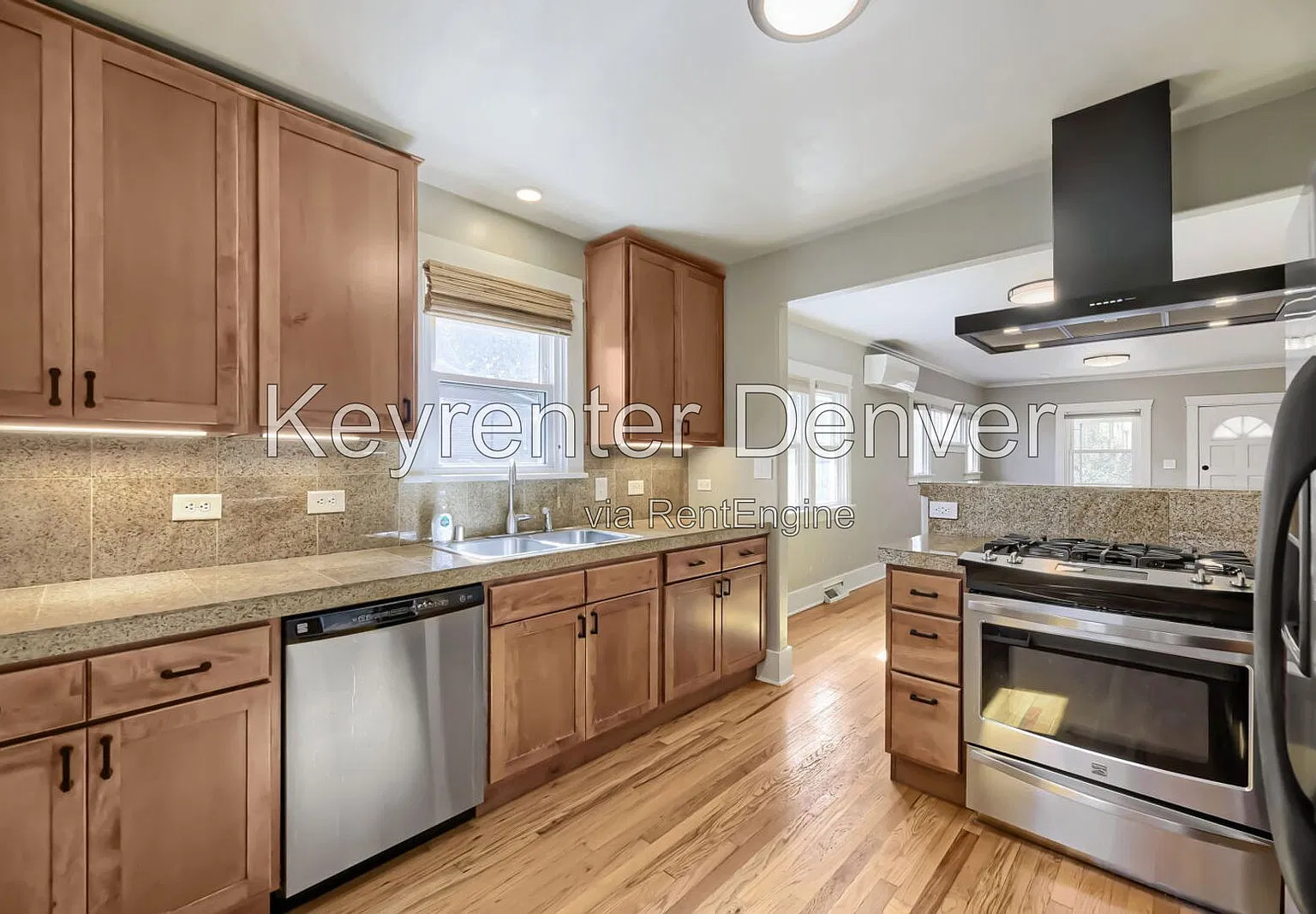 2 bed, 1.0 bath, 1264 sqft, $2,800 — Photo 3