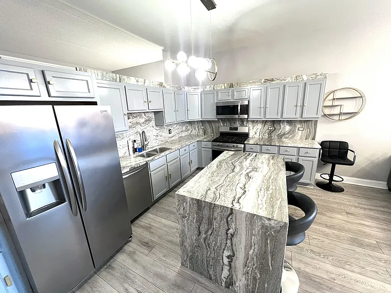 3630 N Harlem Ave #411 — Photo 2