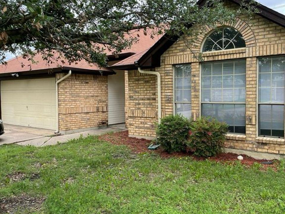 1st image of 804 Xavier Dr