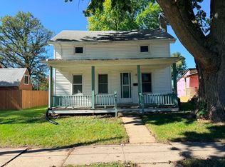 812 N 1st St, Princeton, IL 61356
