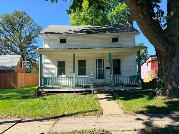 812 N 1st St, Princeton, IL 61356