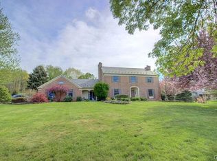1728 Hill Dr, Hellertown, PA 18055