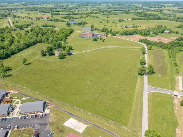 214 Sparrow Ln, Harrodsburg, KY 40330