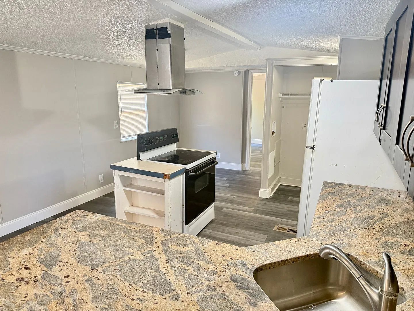 7213 N. Harney Road — Photo 4
