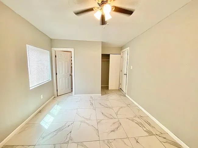 580 S Madison Ave — Photo 10