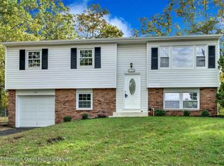 139 N Curtis Pl, Toms River, NJ 08753