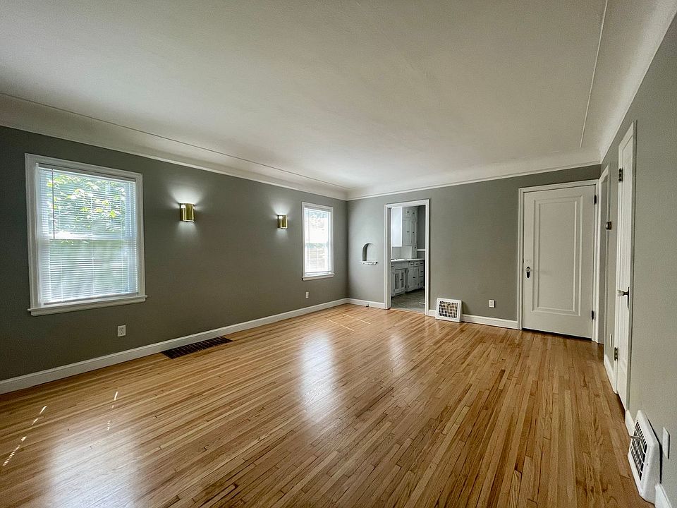 1st image of 4355 Oliver Ave N