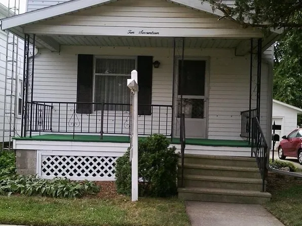 1017 Roosevelt St, Fremont, OH 43420