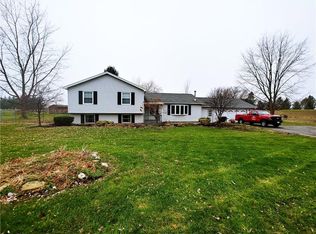 2442 Whalen Rd, Bloomfield, NY 14469