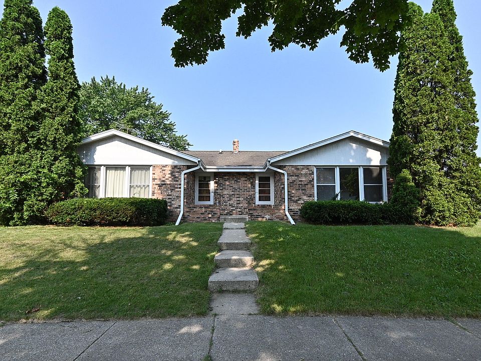 1st image of 1722 Oakdale Dr #1724