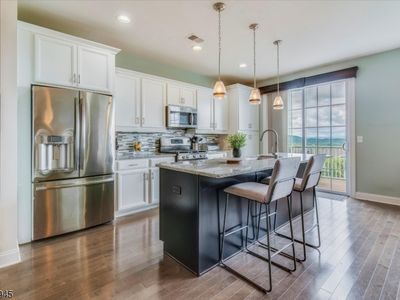 17 Blazingstar Way, Hackettstown, NJ, 07840