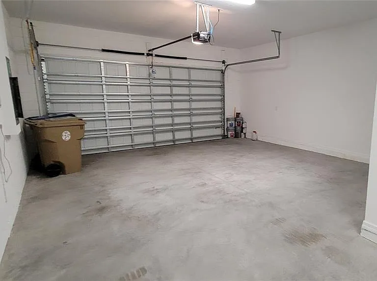 2127 Brillante Dr — Photo 2