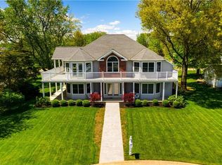 2206 S Bristol Dr, Marblehead, OH 43440