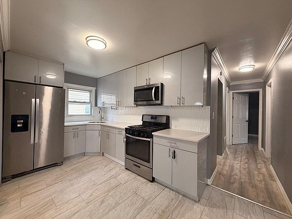 2nd image of 163-71 Mathias Ave Floor 1