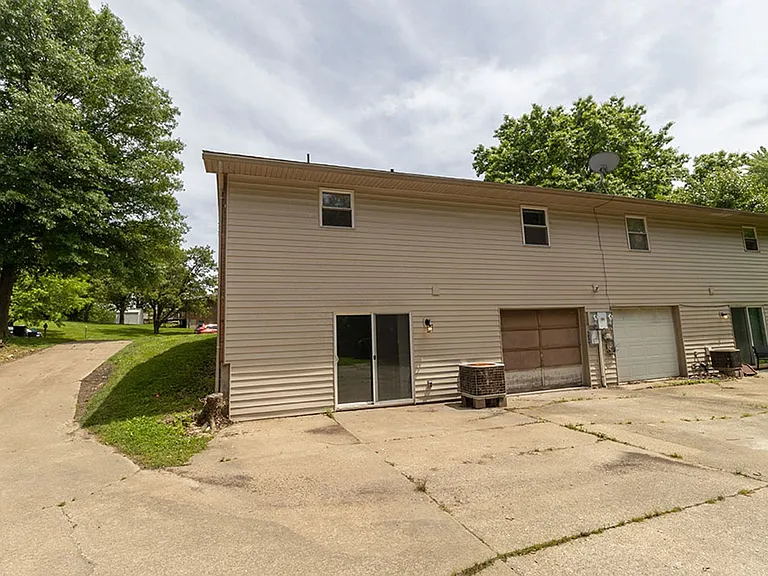 1321 S Roseta Ave — Photo 27