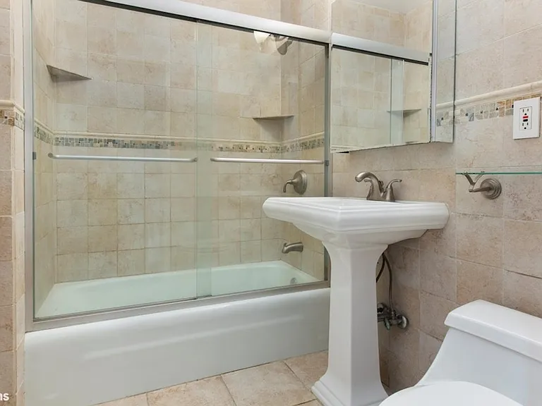 1623 3rd Ave #30J — Photo 5