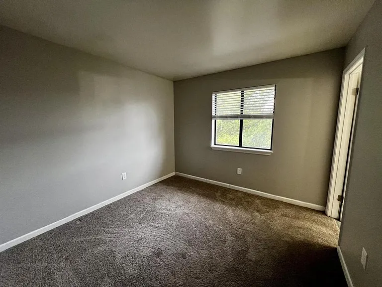 950 Life Dr #2 — Photo 14